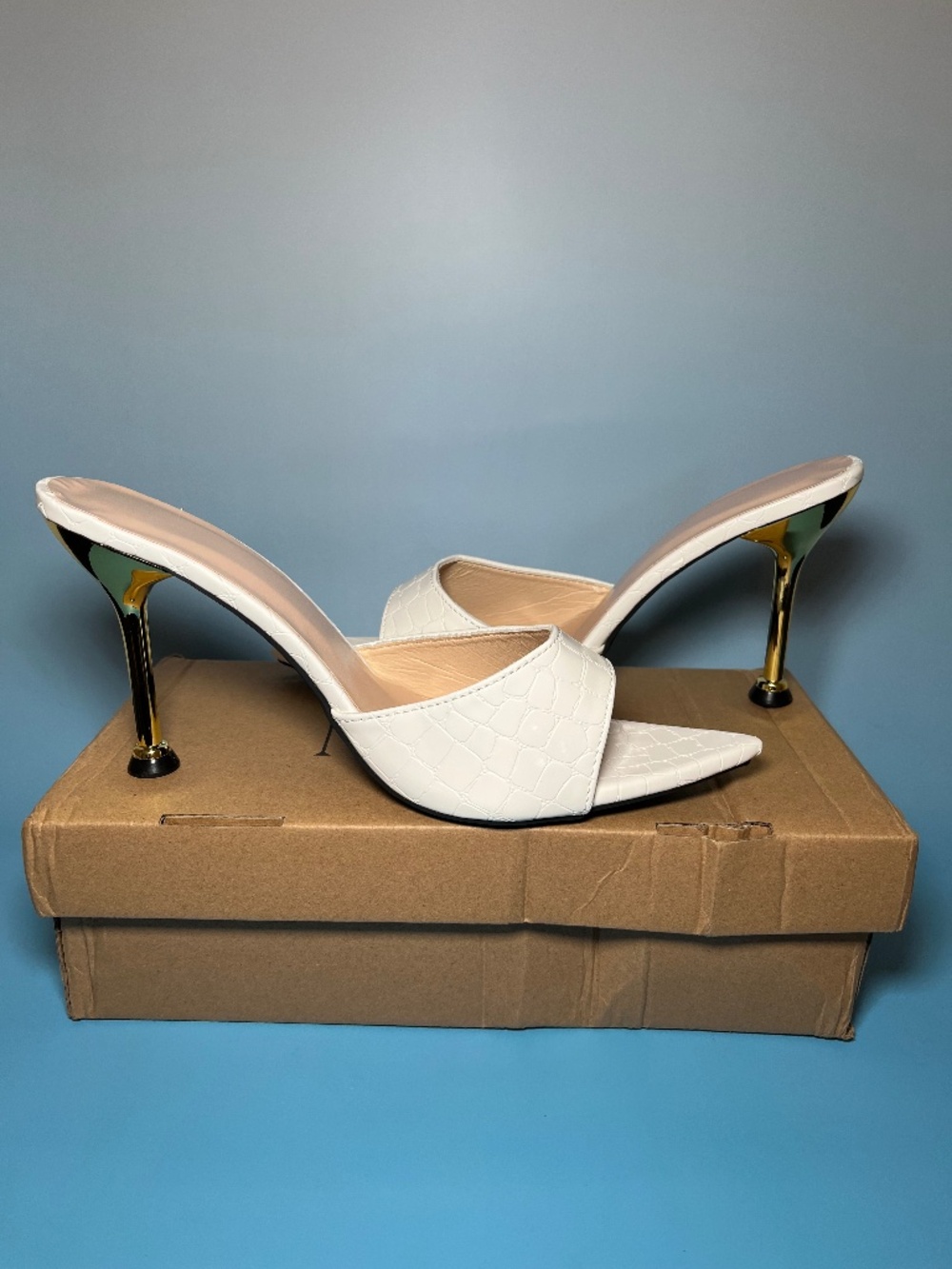 Women’s High Heel Crocodile Style Leather - Size 39